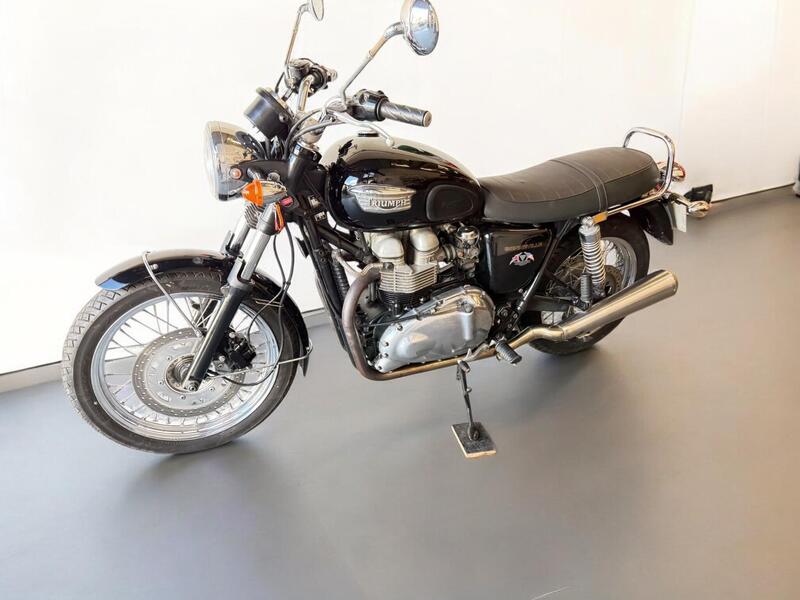 2002 Triumph Bonneville 790 - AutoTrader Import