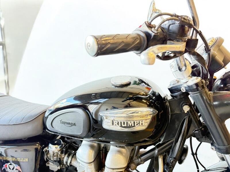 2002 Triumph Bonneville 790 - AutoTrader Import