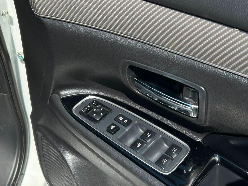 2021 Mitsubishi Outlander - AutoTrader Import