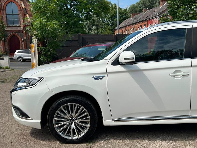2021 Mitsubishi Outlander - AutoTrader Import