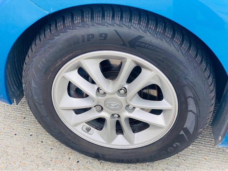 i30