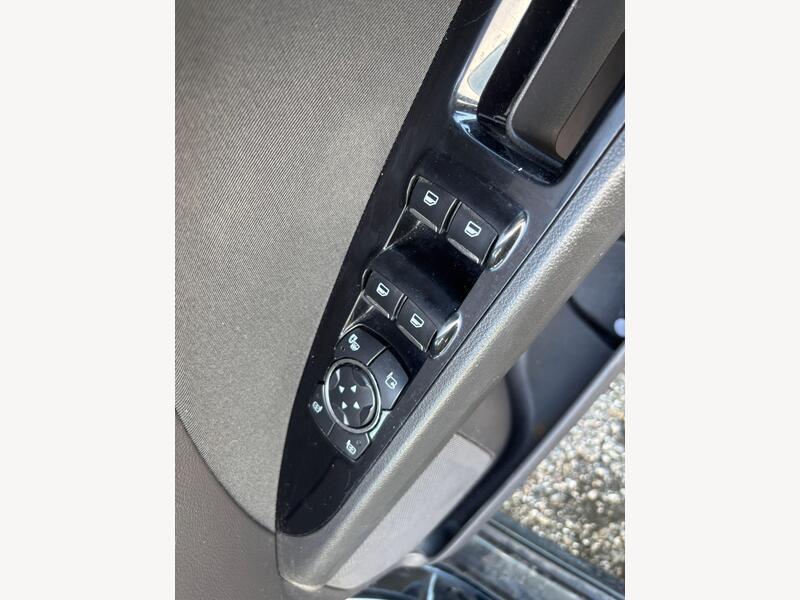 Black 2017 Ford Mondeo - exterior