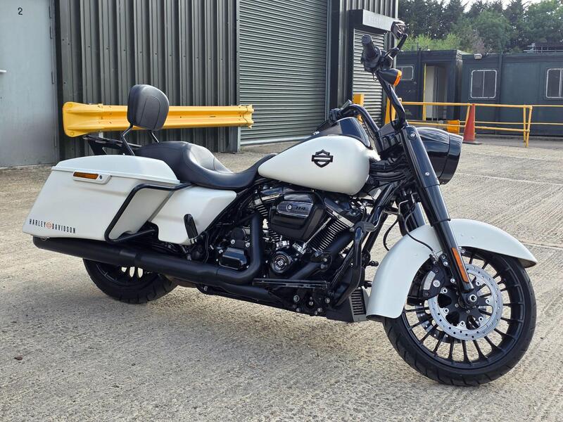 2018 Harley-Davidson Touring 1868 FLHRXS Road King Special Euro 4