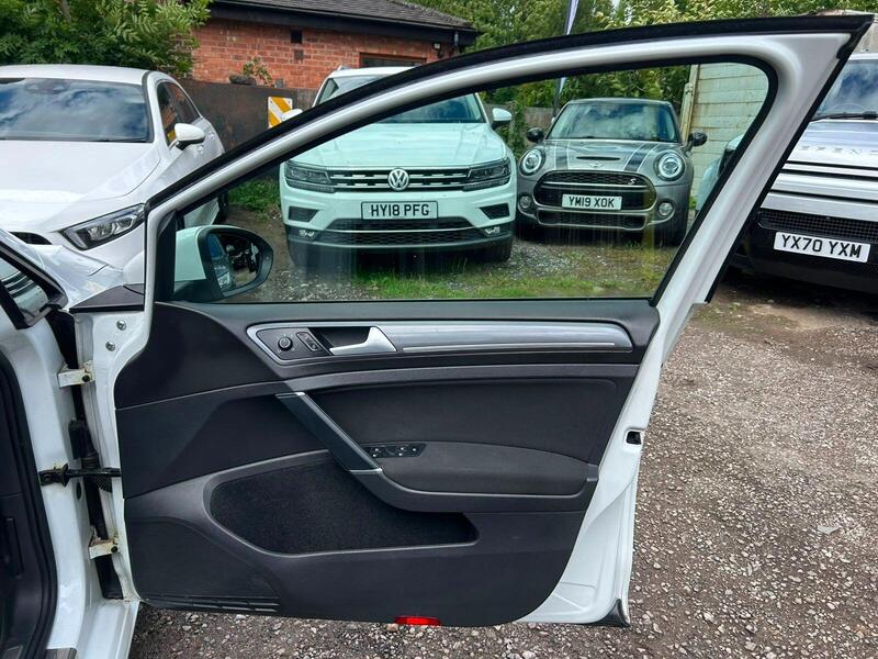 2016 Volkswagen Golf - AutoTrader Import
