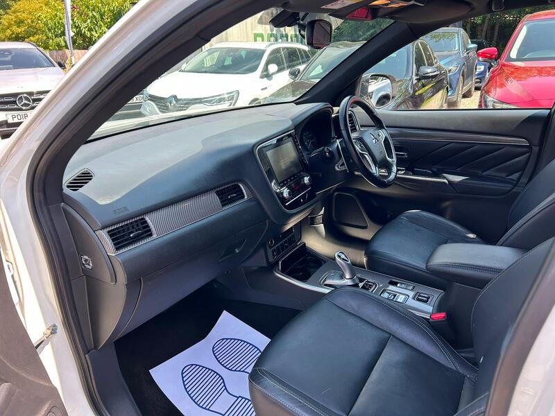 2021 Mitsubishi Outlander - AutoTrader Import