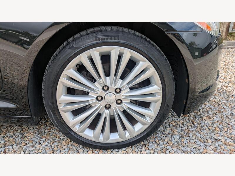 2011 Jaguar XF - AutoTrader Import