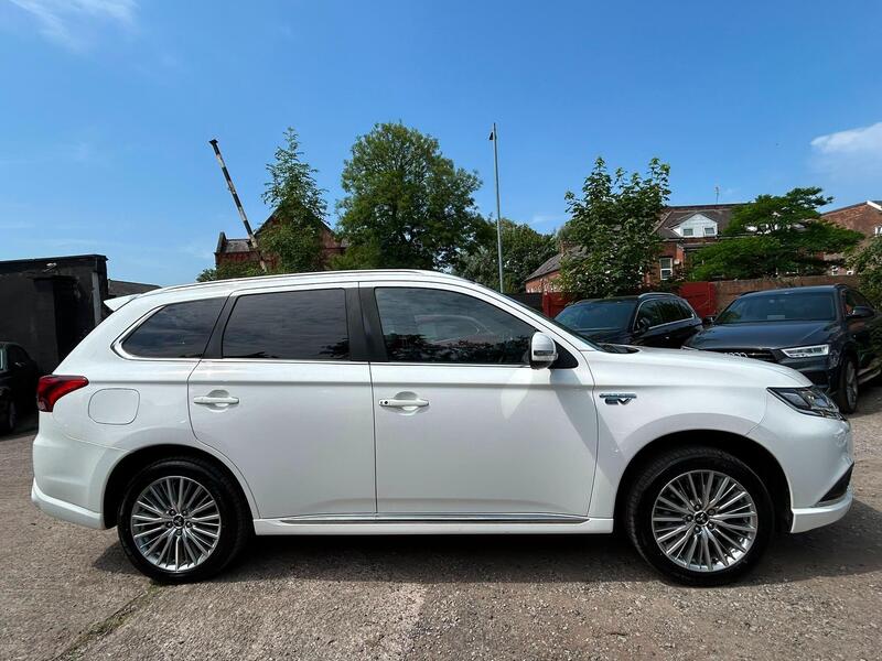 2021 Mitsubishi Outlander - AutoTrader Import