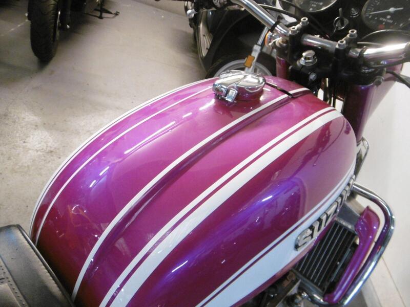 Image 17 / 25