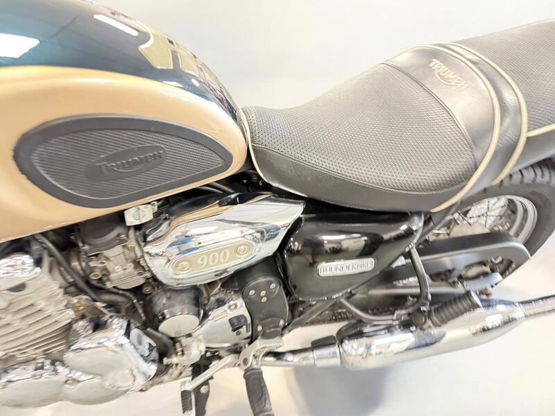 2001 Triumph Thunderbird 900 - AutoTrader Import