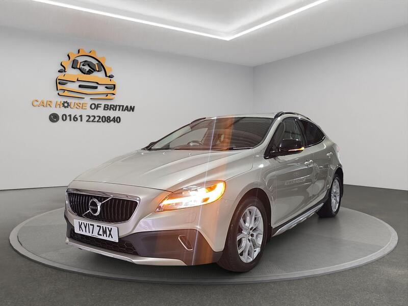 Volvo V40 Cross Country 2.0 D3 Pro Euro 6 (s/s) 5dr