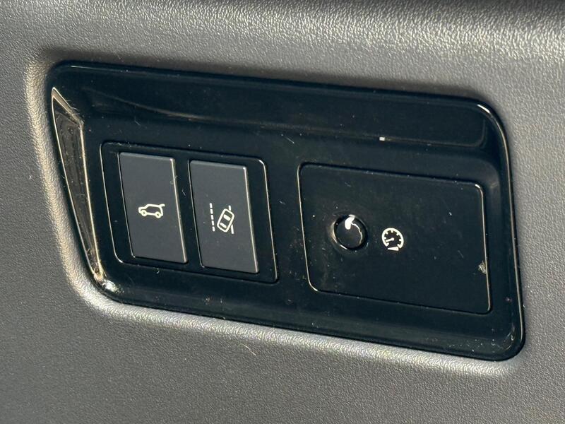 2018 Jaguar F-PACE - AutoTrader Import