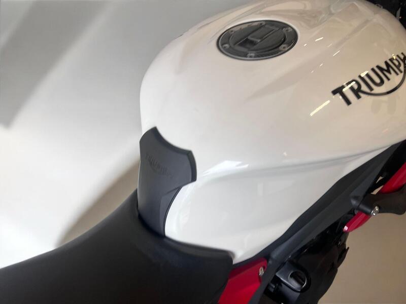 2017 Triumph Street Triple 675 - AutoTrader Import