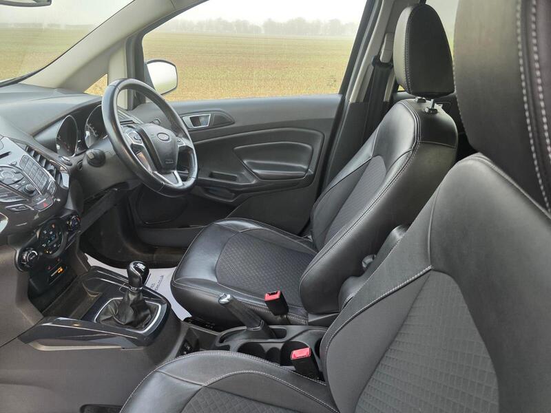 Ford EcoSport 1.0T EcoBoost Titanium 2WD Euro 5 (s/s) 5dr 2015 — view 28