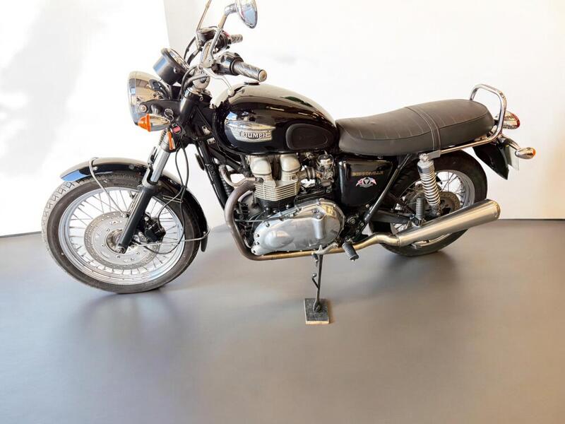 2002 Triumph Bonneville 790 - AutoTrader Import