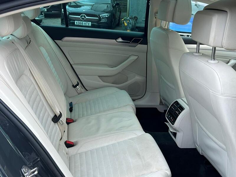 2017 Volkswagen Passat - AutoTrader Import