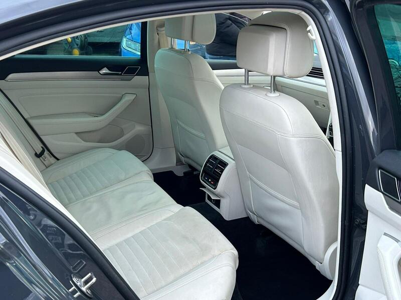 2017 Volkswagen Passat - AutoTrader Import