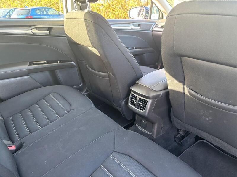 Black 2017 Ford Mondeo - exterior