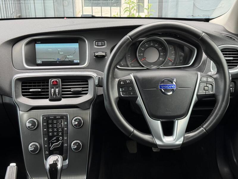 2016 Volvo V40 - AutoTrader Import