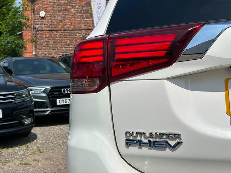 2021 Mitsubishi Outlander - AutoTrader Import