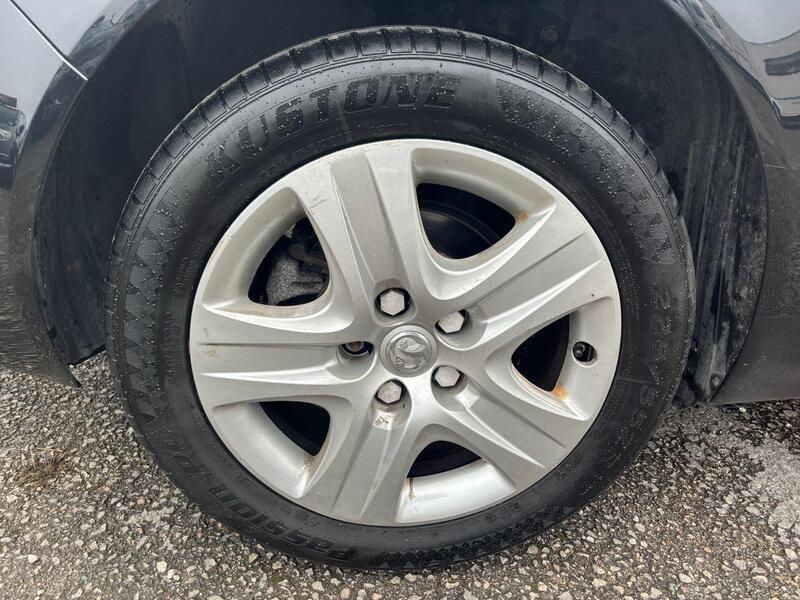 2016 Vauxhall Insignia - exterior