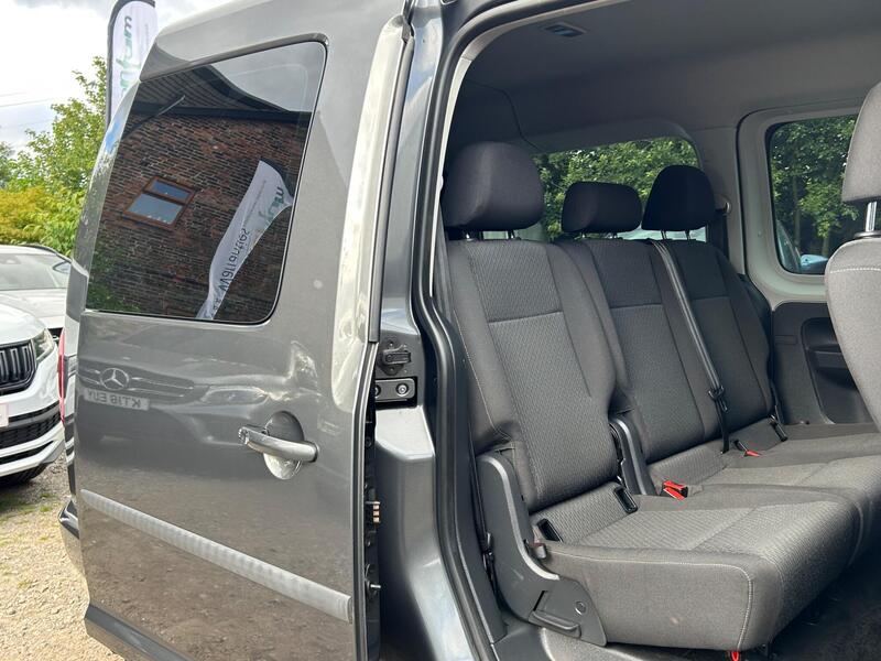 2020 Volkswagen Caddy Maxi Life - AutoTrader Import