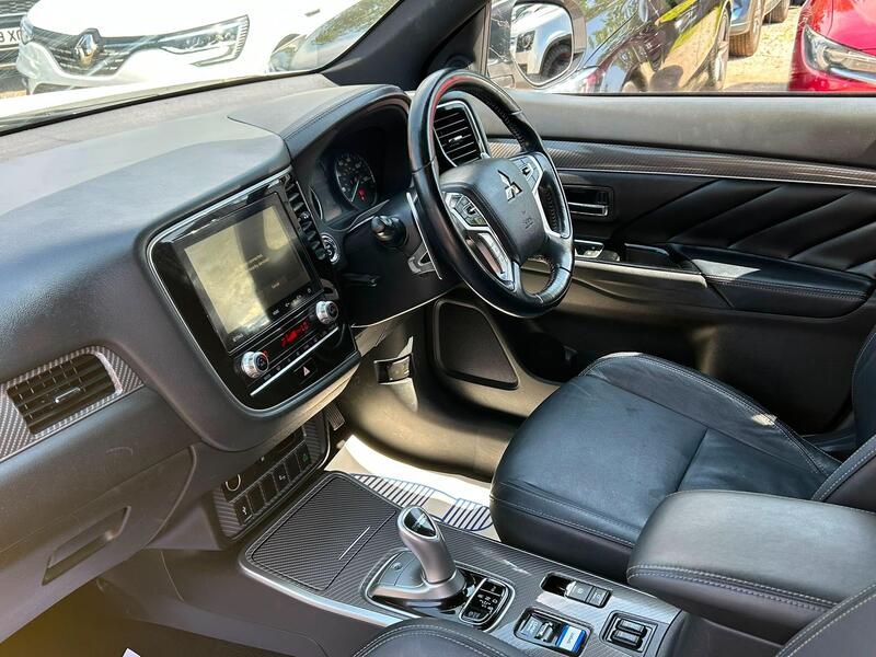 2021 Mitsubishi Outlander - AutoTrader Import