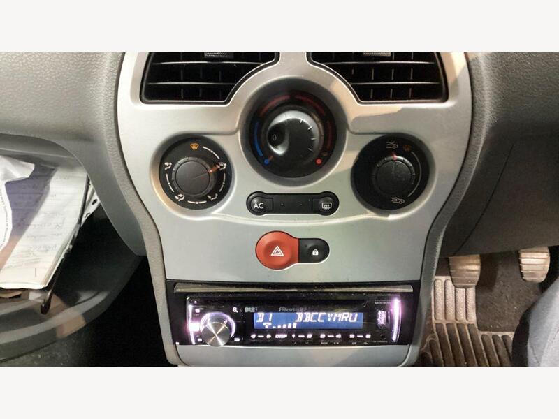 Silver 2011 Renault Modus - AutoTrader Import
