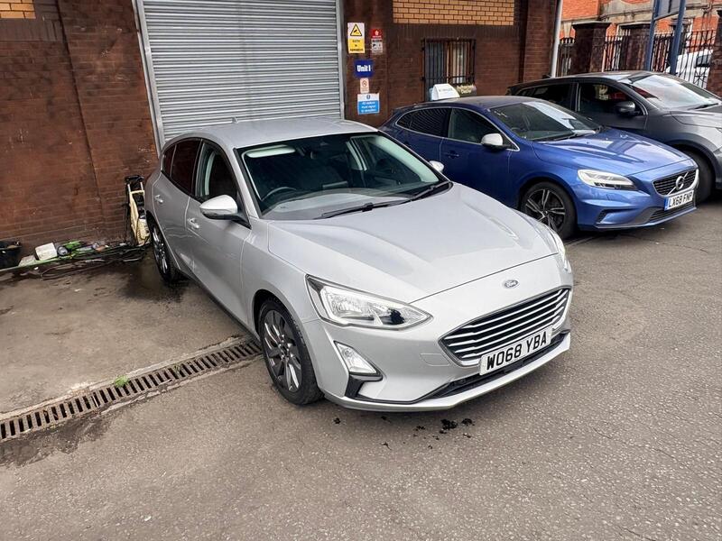 Ford Focus 1.0T EcoBoost Zetec Euro 6 (s/s) 5dr
