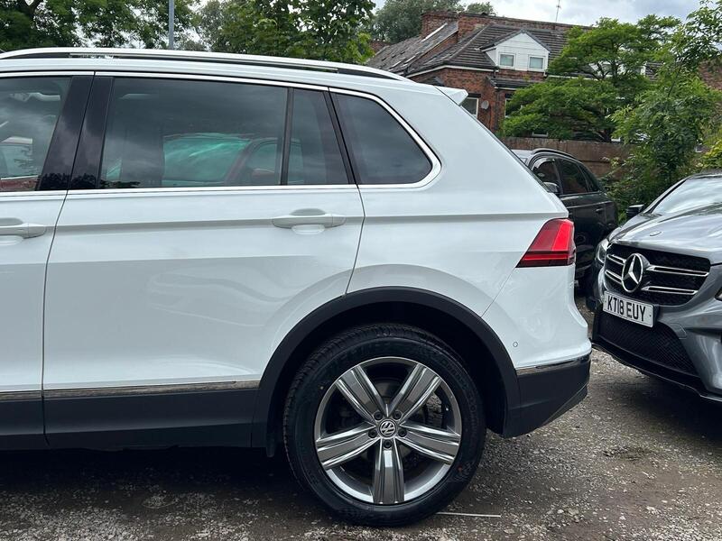 WHITE 2018 Volkswagen Tiguan - AutoTrader Import