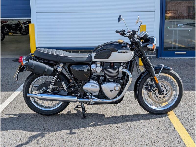 2023 Triumph Bonneville T120
