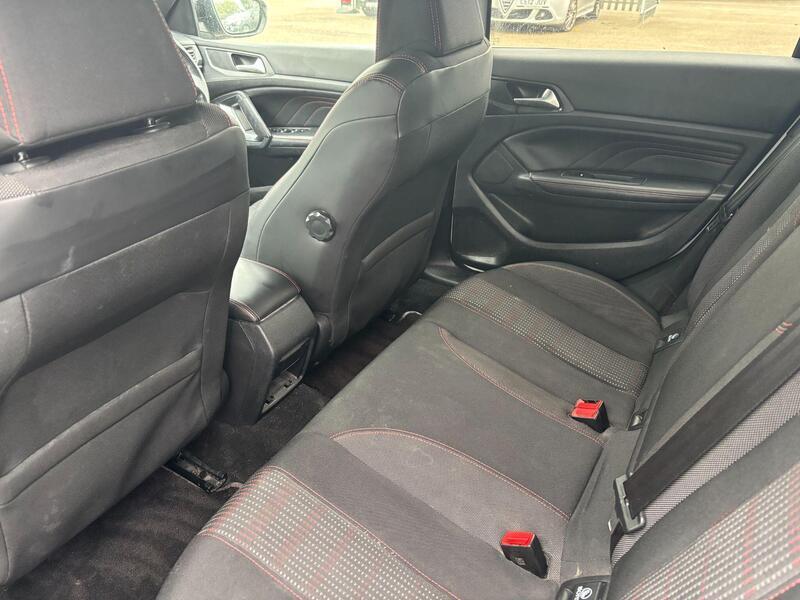 2016 Peugeot 308 - exterior