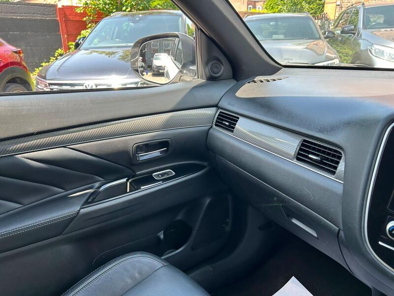 2021 Mitsubishi Outlander - AutoTrader Import