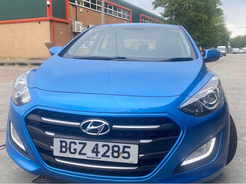 i30