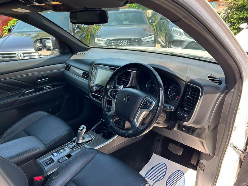 2021 Mitsubishi Outlander - AutoTrader Import
