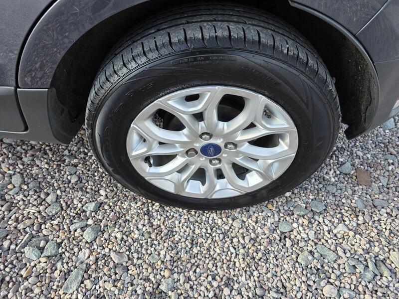 Ford EcoSport 1.0T EcoBoost Zetec 2WD Euro 6 (s/s) 5dr 2015 — view 21
