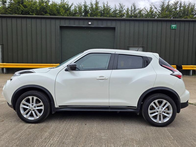 2018 Nissan Juke 1.2 DIG-T Bose Personal Edition Euro 6 (s/s) 5dr interior or exterior view