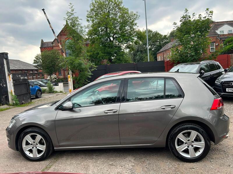 2016 Volkswagen Golf - AutoTrader Import