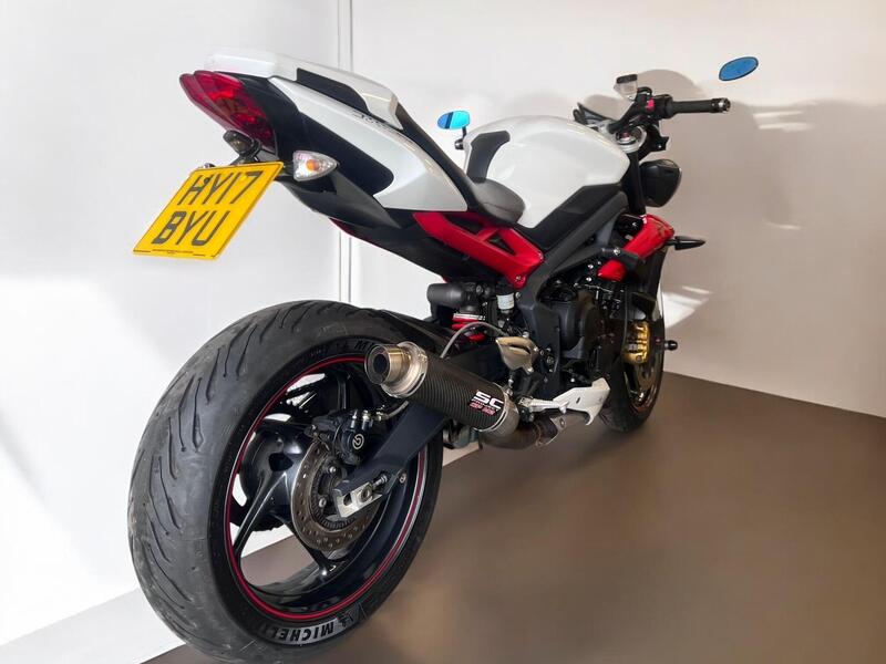 2017 Triumph Street Triple 675 - AutoTrader Import