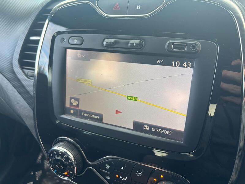 2016 Renault Captur - exterior