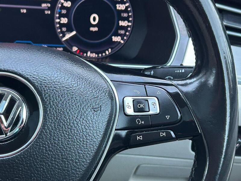 2017 Volkswagen Passat - AutoTrader Import