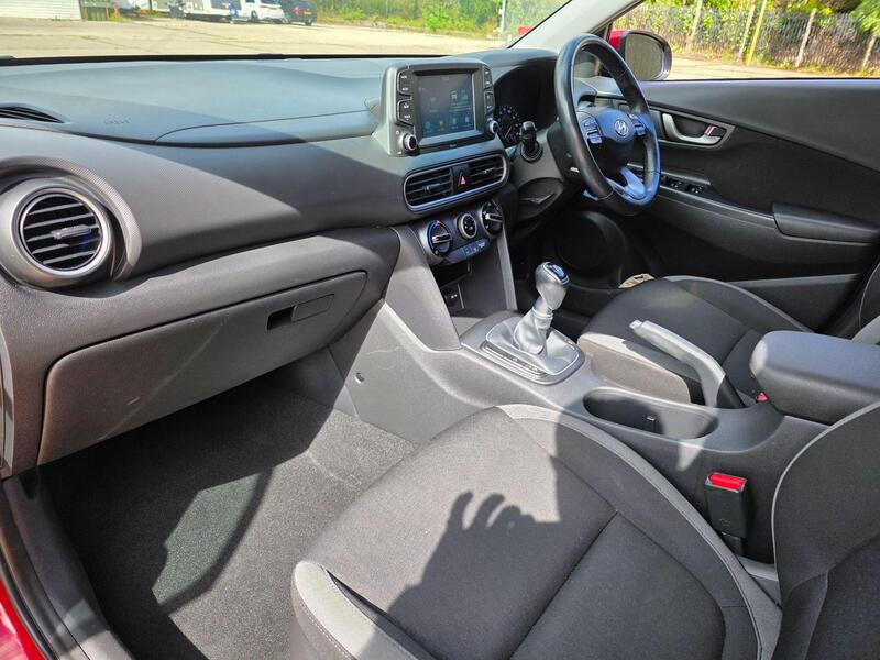 2018 Hyundai KONA 1.0 T-GDi Blue Drive SE Euro 6 (s/s) 5dr interior or exterior view