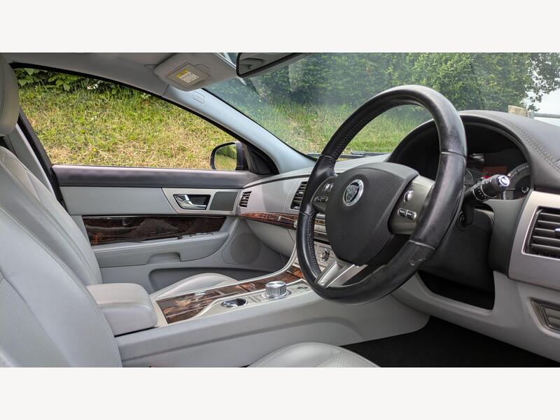 2011 Jaguar XF - AutoTrader Import