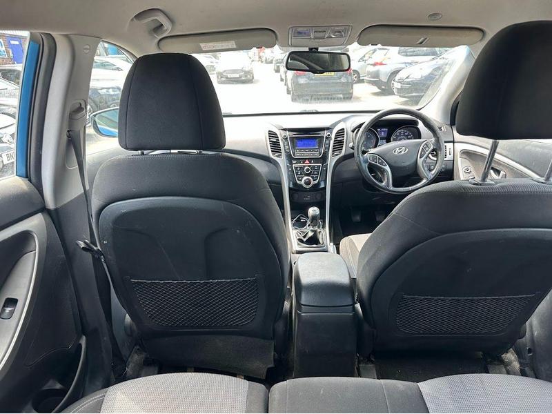 i30
