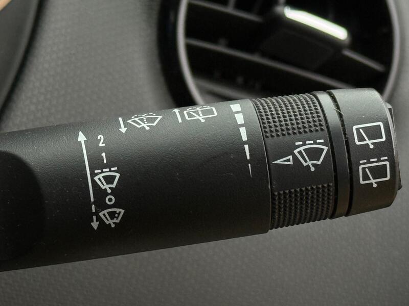 2011 Vauxhall Meriva - AutoTrader Import