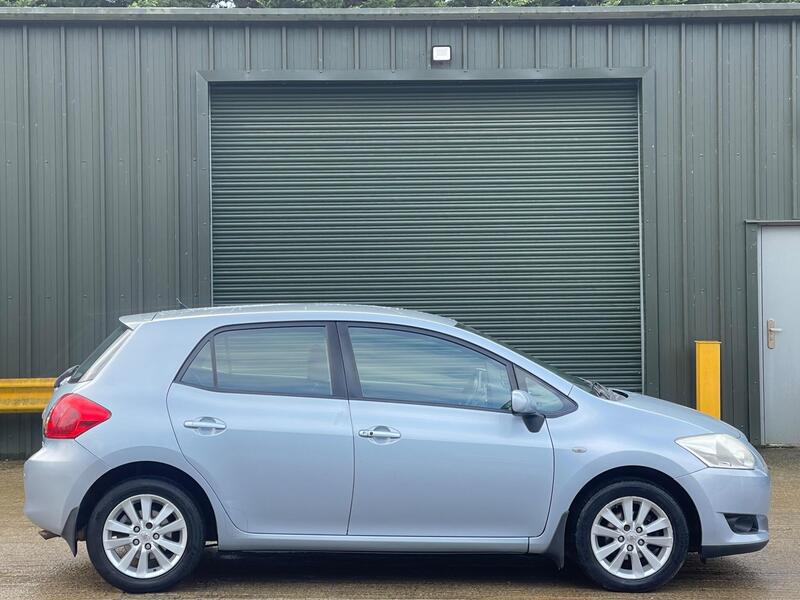 2007 Toyota Auris 1.6 T Spirit Multimode 5dr interior or exterior view