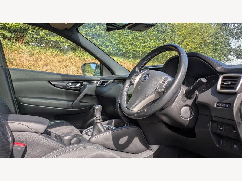 2017 Nissan Qashqai - AutoTrader Import