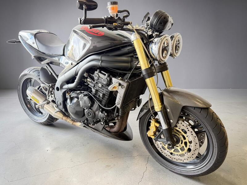 Black 2007 Triumph Speed Triple 1050
