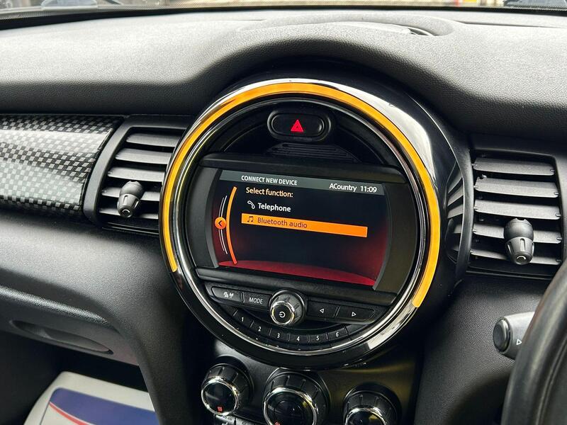 2019 MINI Hatch - AutoTrader Import