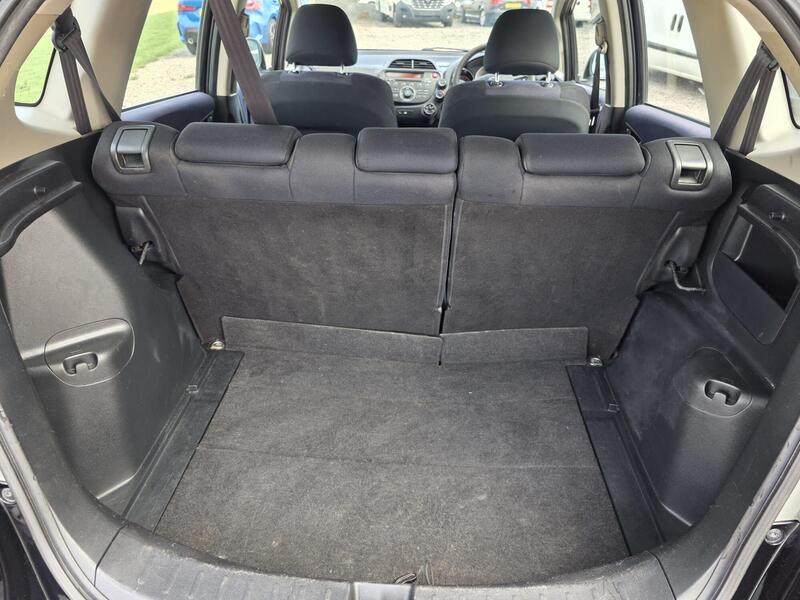 Honda Jazz 1.2 i-VTEC S Euro 5 5dr 2012 — view 11