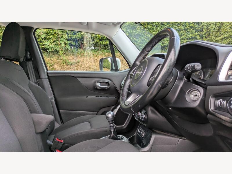 WHITE 2016 Jeep Renegade - AutoTrader Import